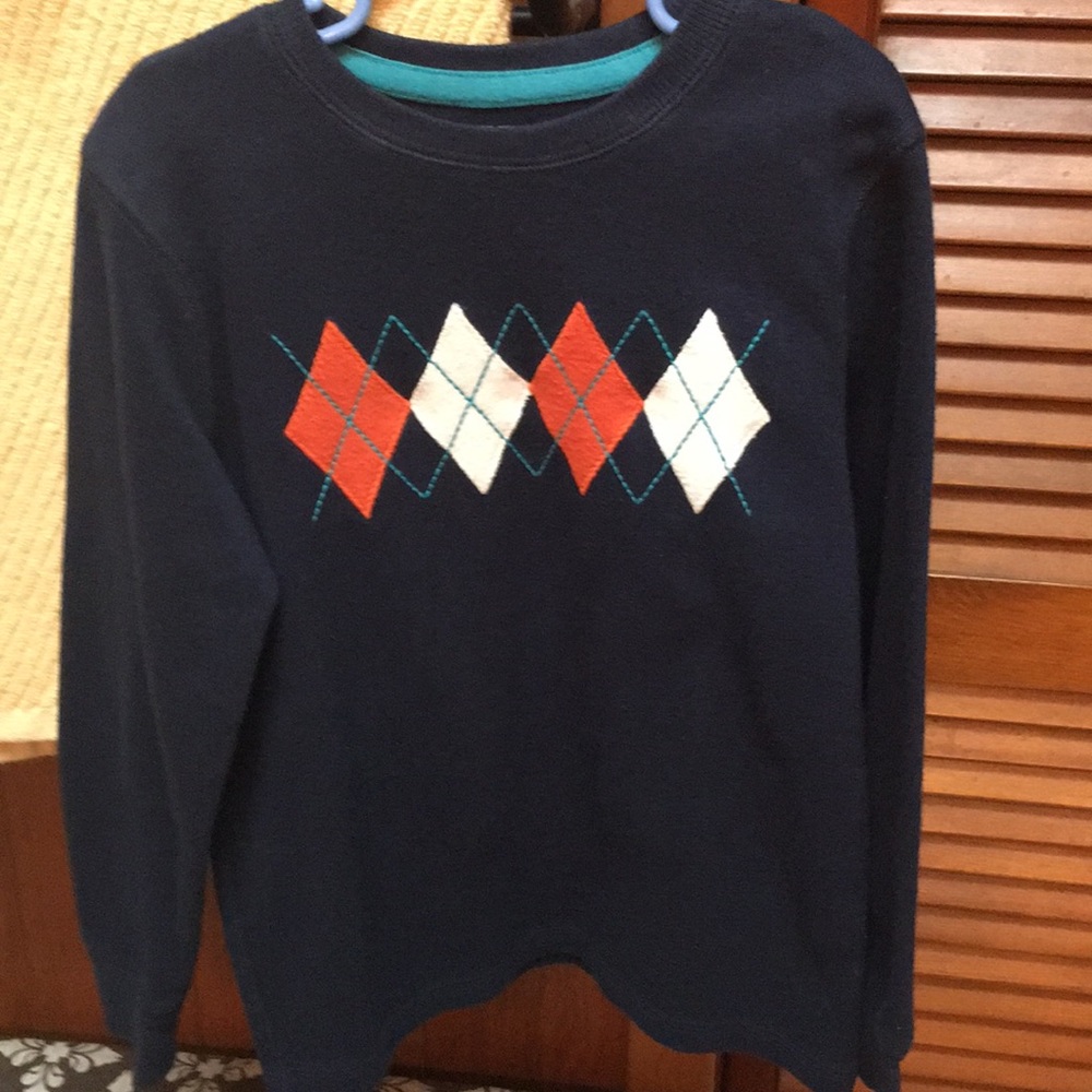 Boys long sleeve shirt.  Like new.